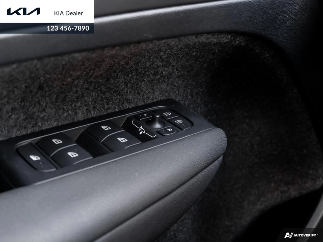 2022 Volvo XC40 T5 Inscription Main Image