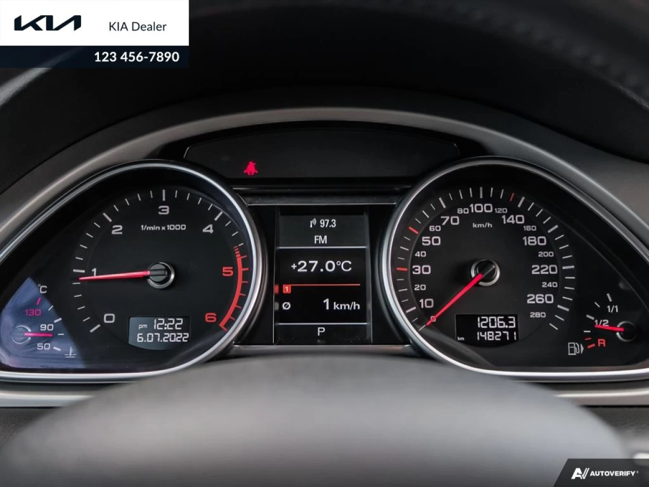 2015 Audi Q7 3.0L TDI Vorsprung Quattro Main Image