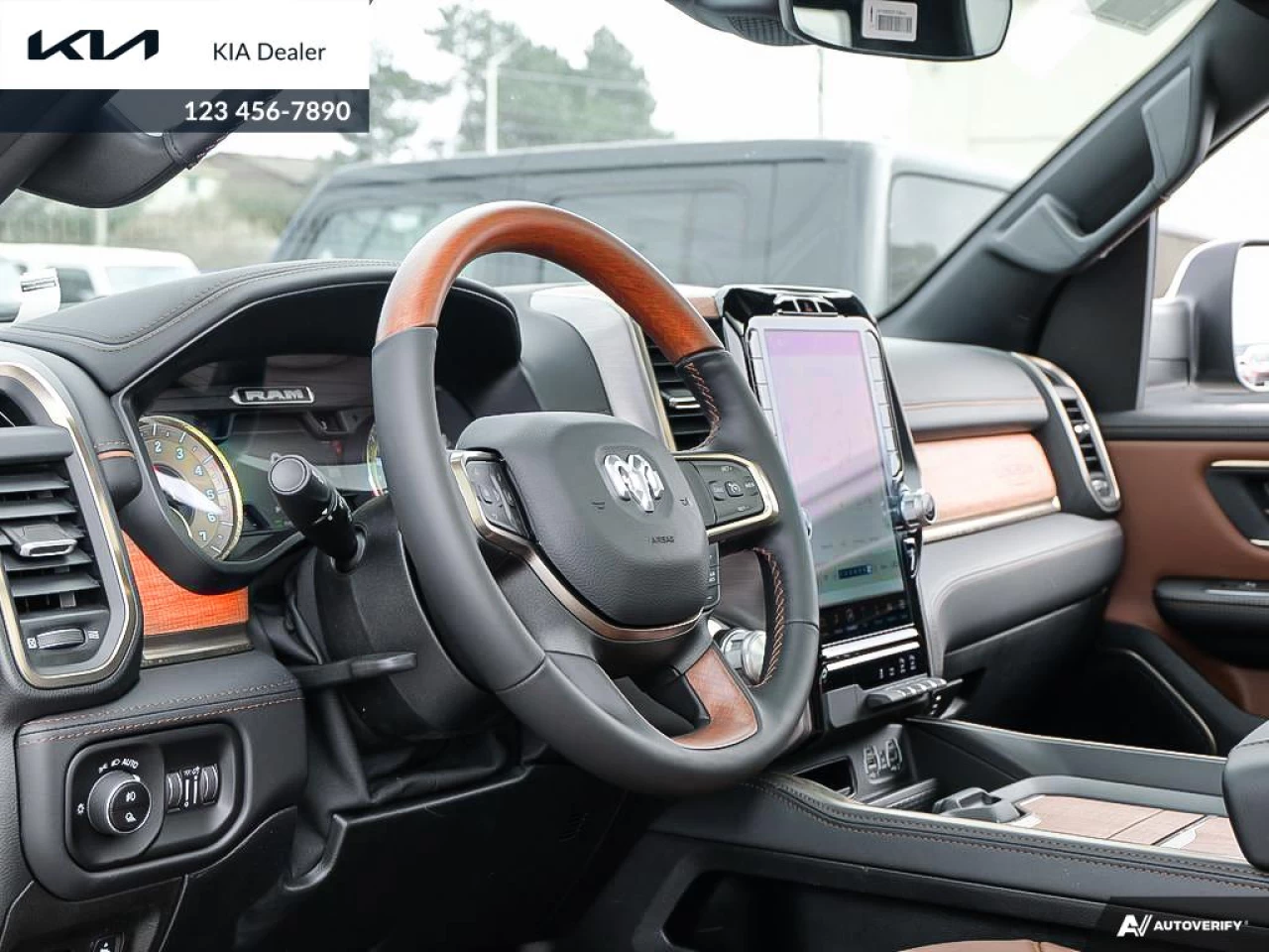 2022 Ram 1500 Longhorn Image principale