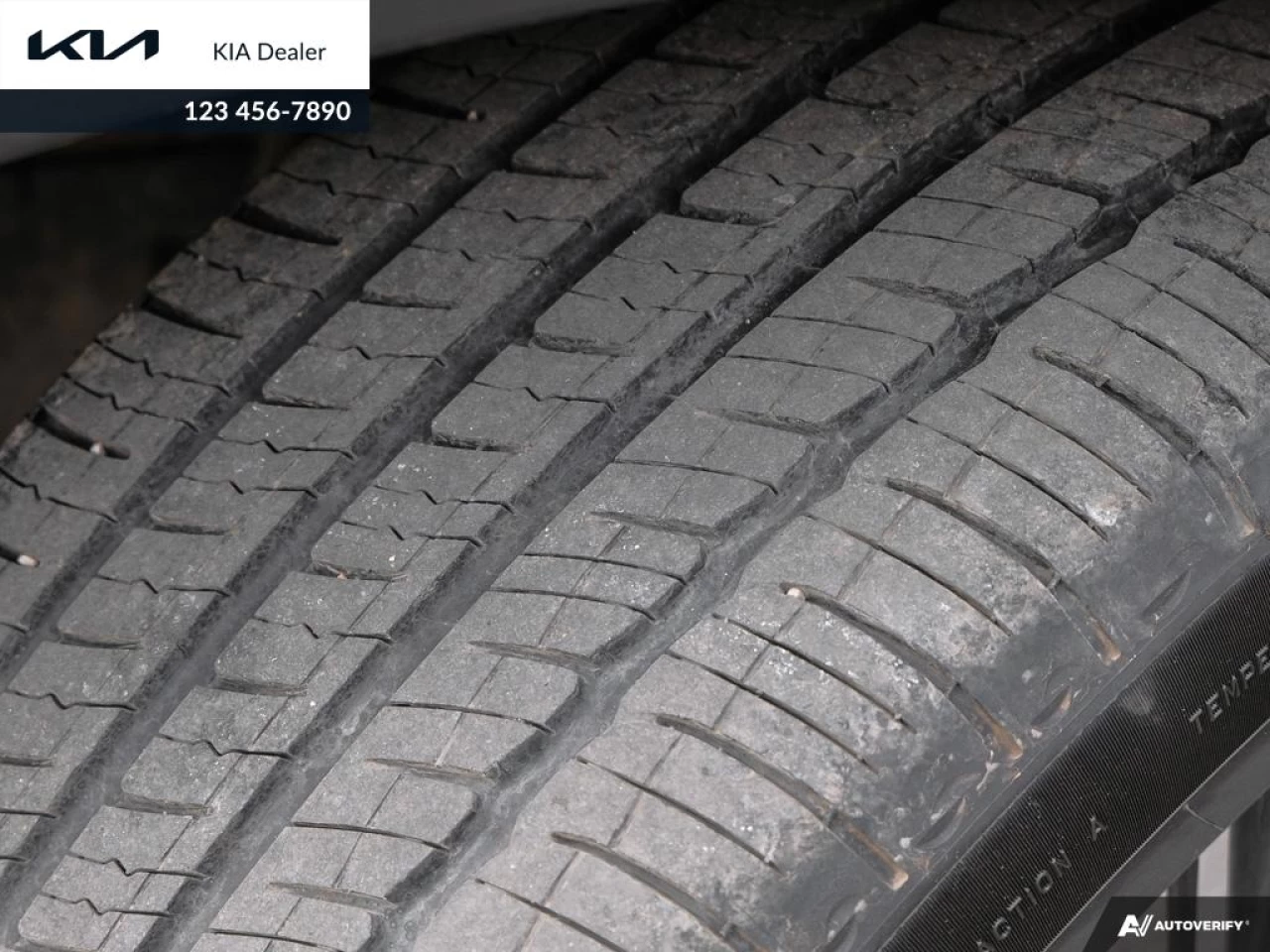 2022 Mitsubishi Eclipse Cross ES Main Image