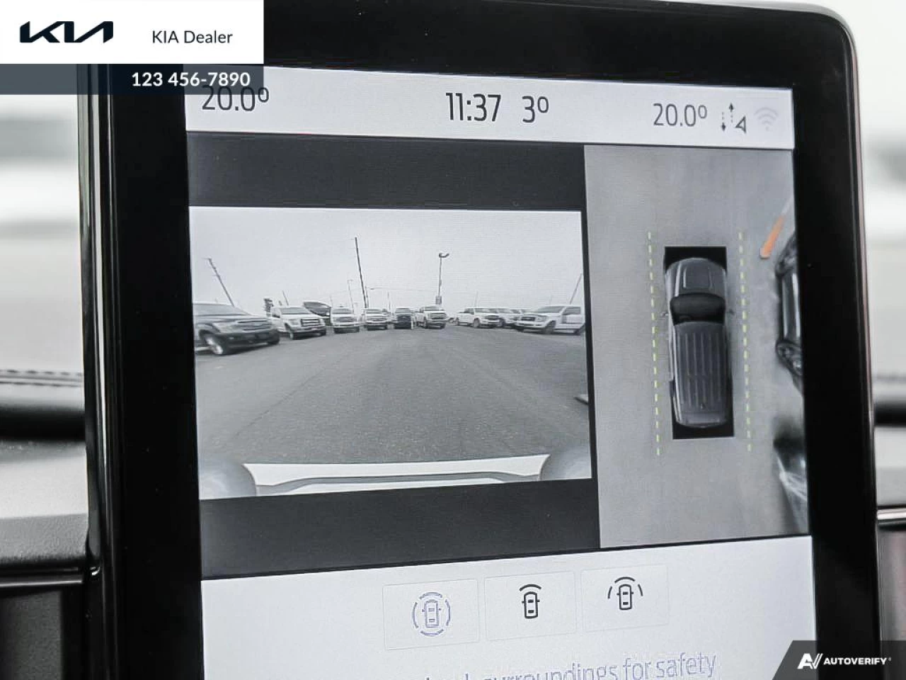 2020 Ford Explorer Platinum Main Image