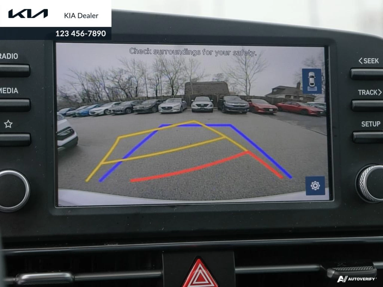 2022 Hyundai Elantra Preferred Main Image