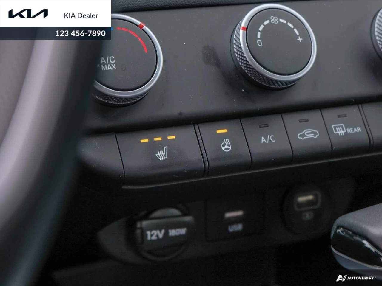 2022 Hyundai Elantra Preferred Main Image