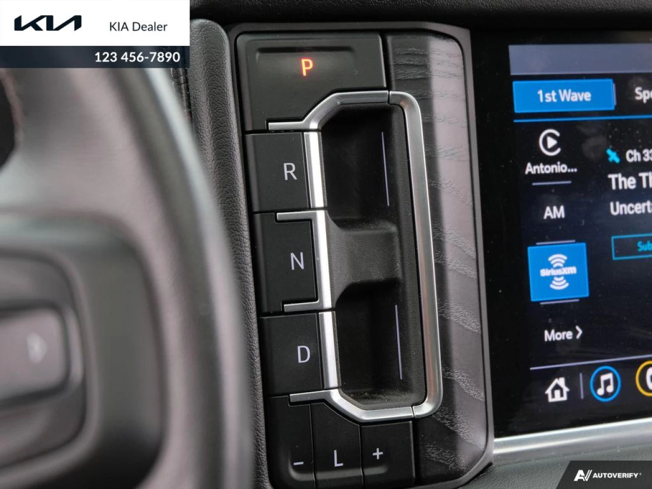 2021 GMC Yukon Denali Main Image