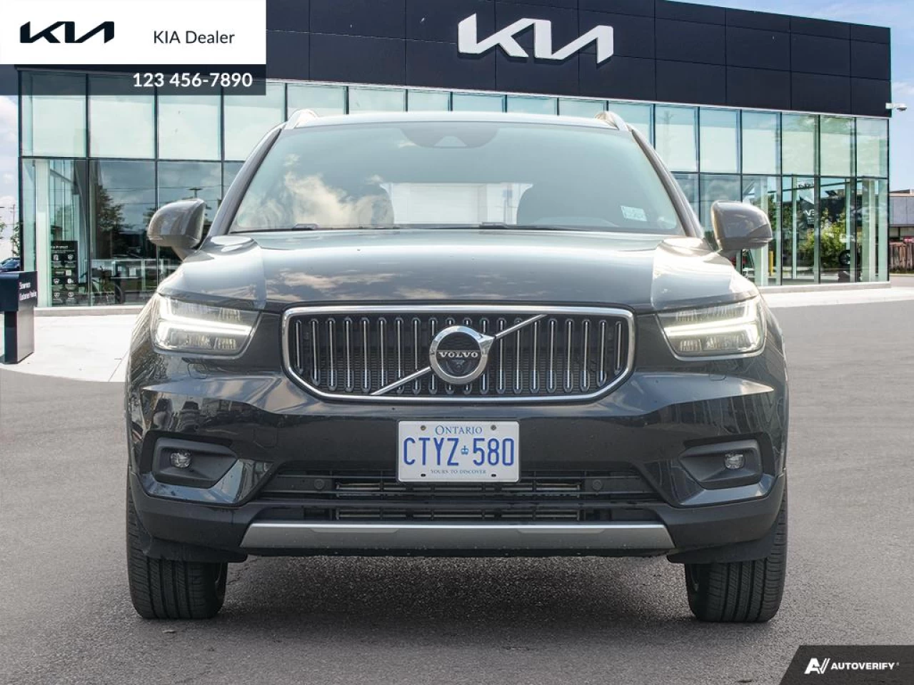 2022 Volvo XC40 T5 Inscription Main Image