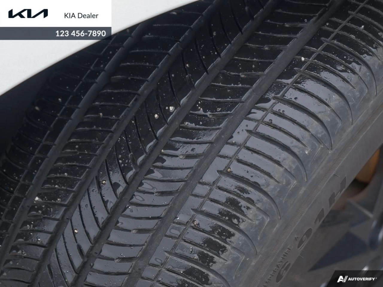 2022 Hyundai Elantra Preferred Main Image