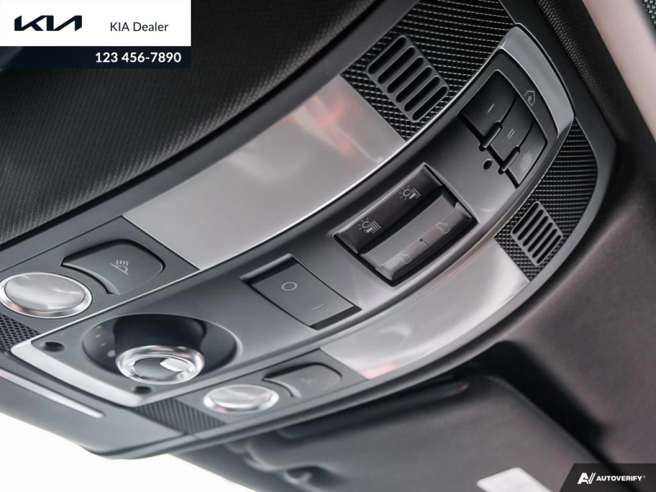 2015 Audi Q7 3.0L TDI Vorsprung Quattro Main Image