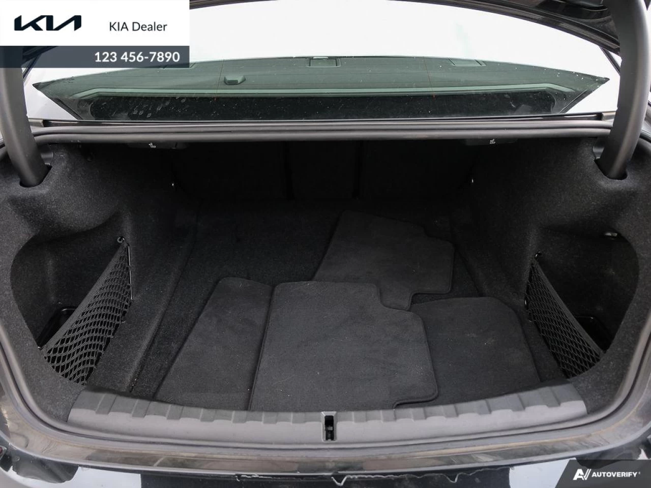 2021 BMW 3 Series 330i xDrive Sedan North America Image principale