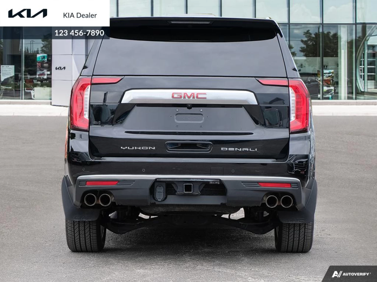 2021 GMC Yukon Denali Main Image