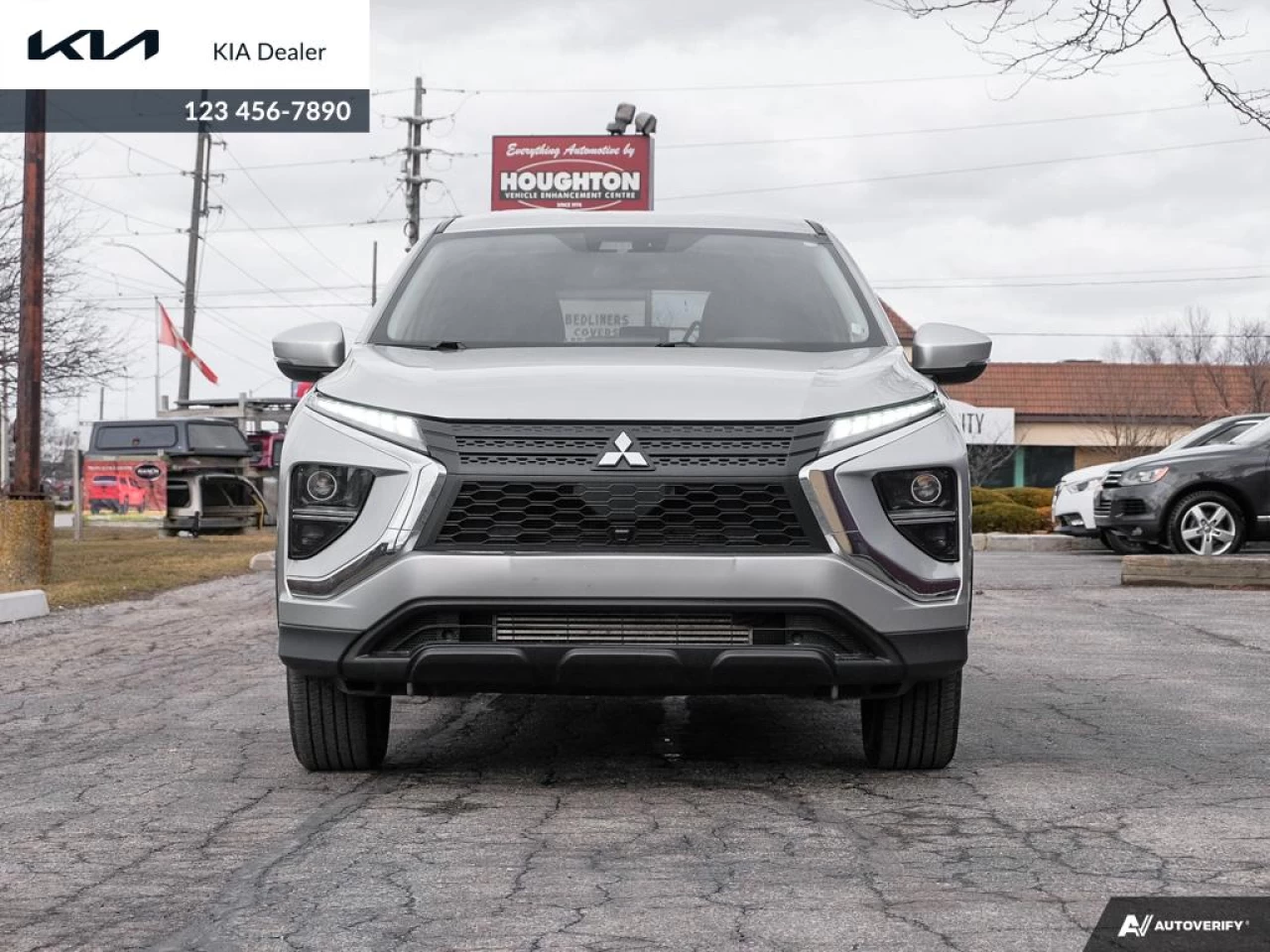 2022 Mitsubishi Eclipse Cross ES Main Image