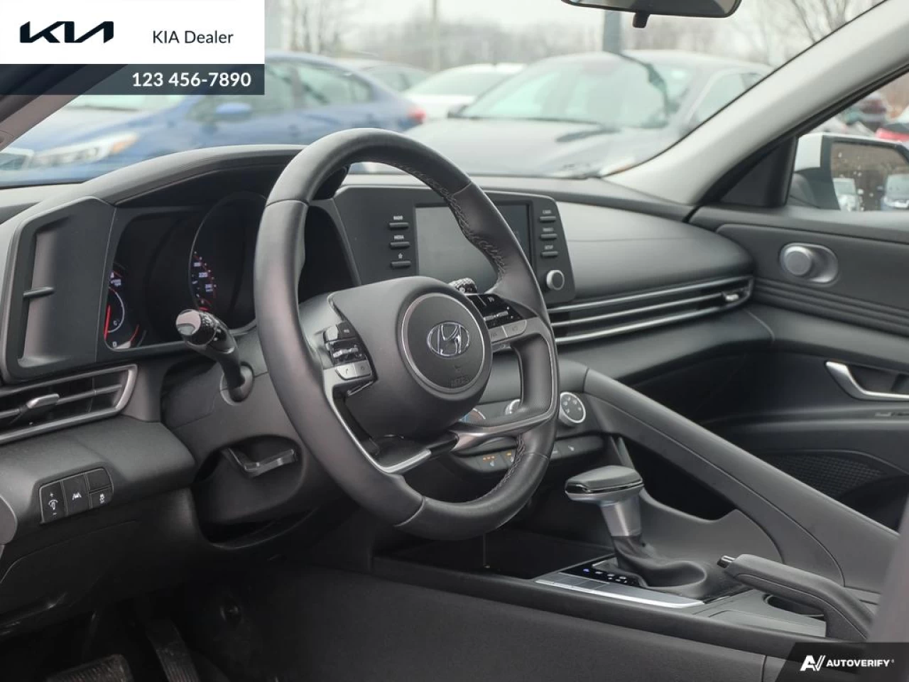 2022 Hyundai Elantra Preferred Main Image