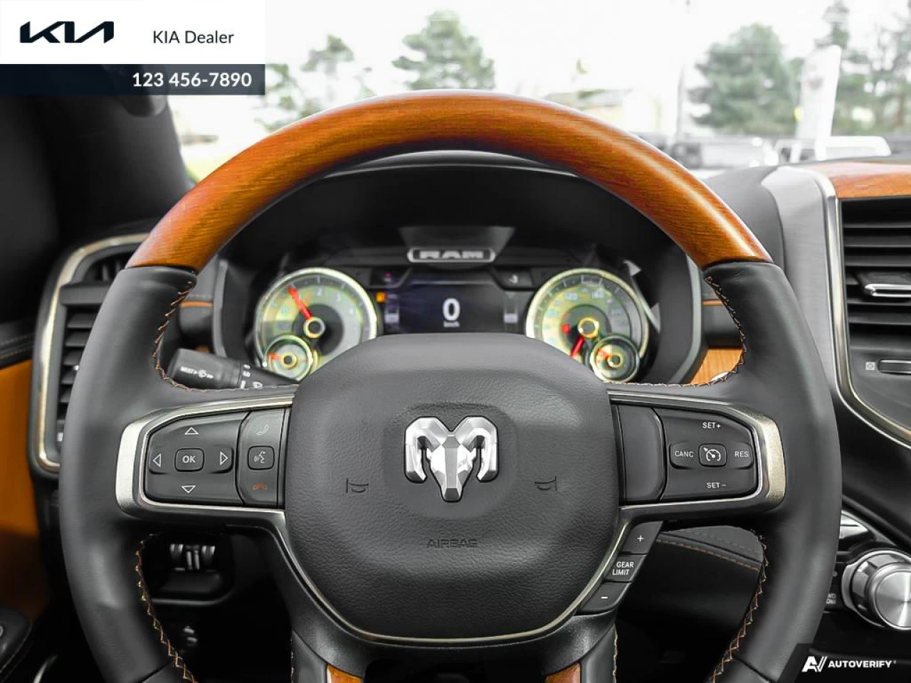 2022 Ram 1500 Longhorn Image principale