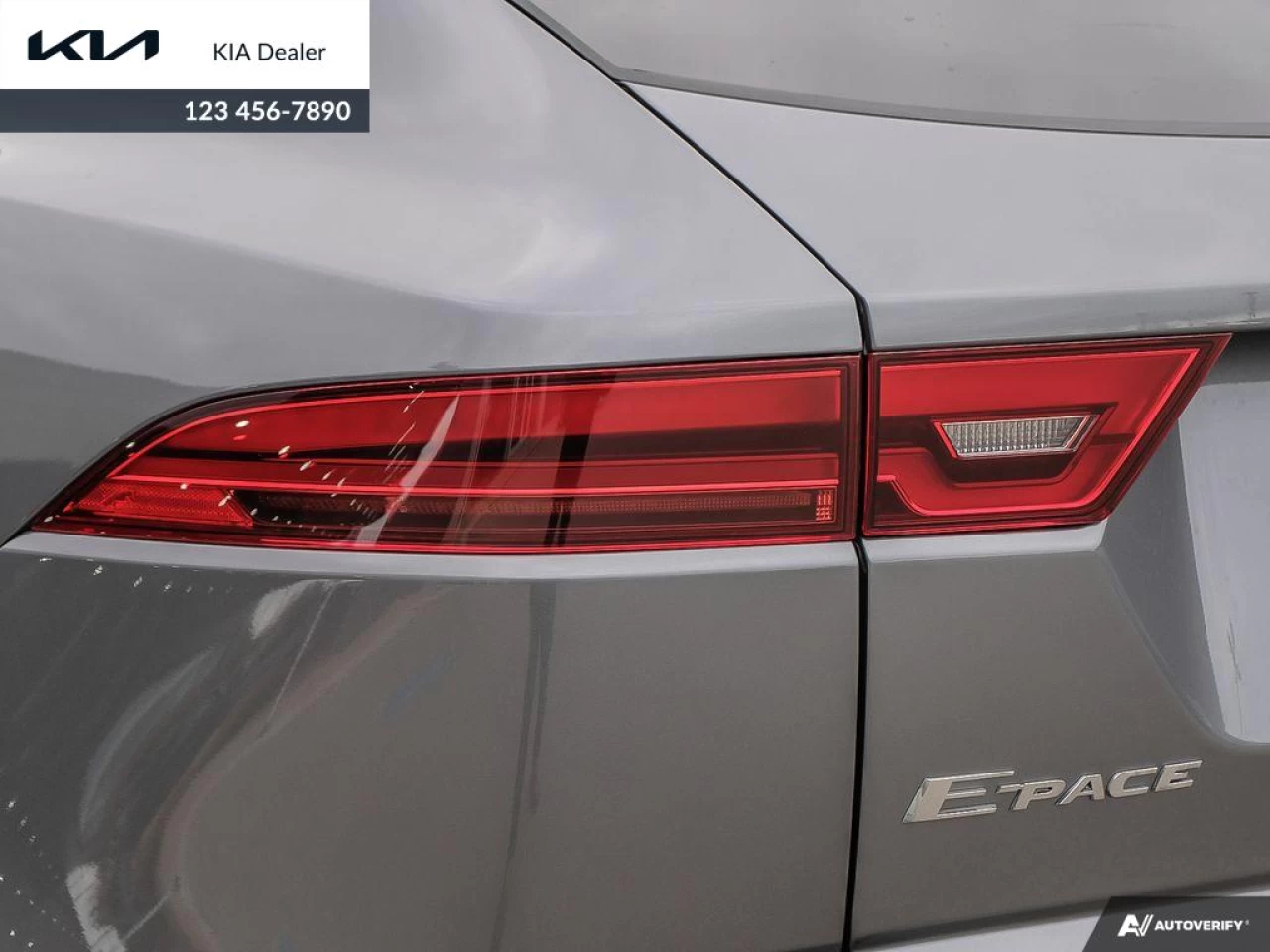 2020 Jaguar E-Pace Checkered Flag Image principale