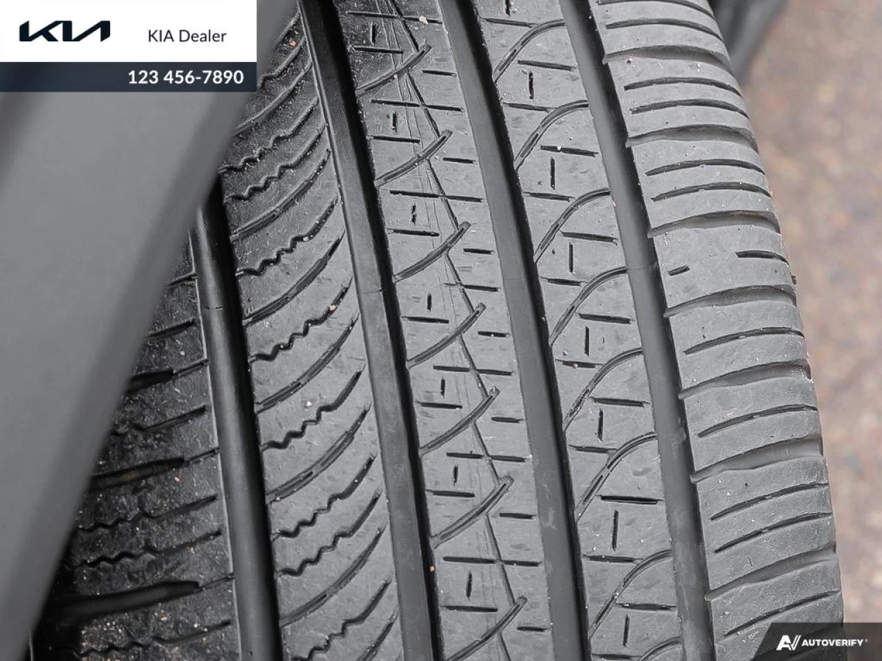 2020 Ford Explorer Platinum Main Image