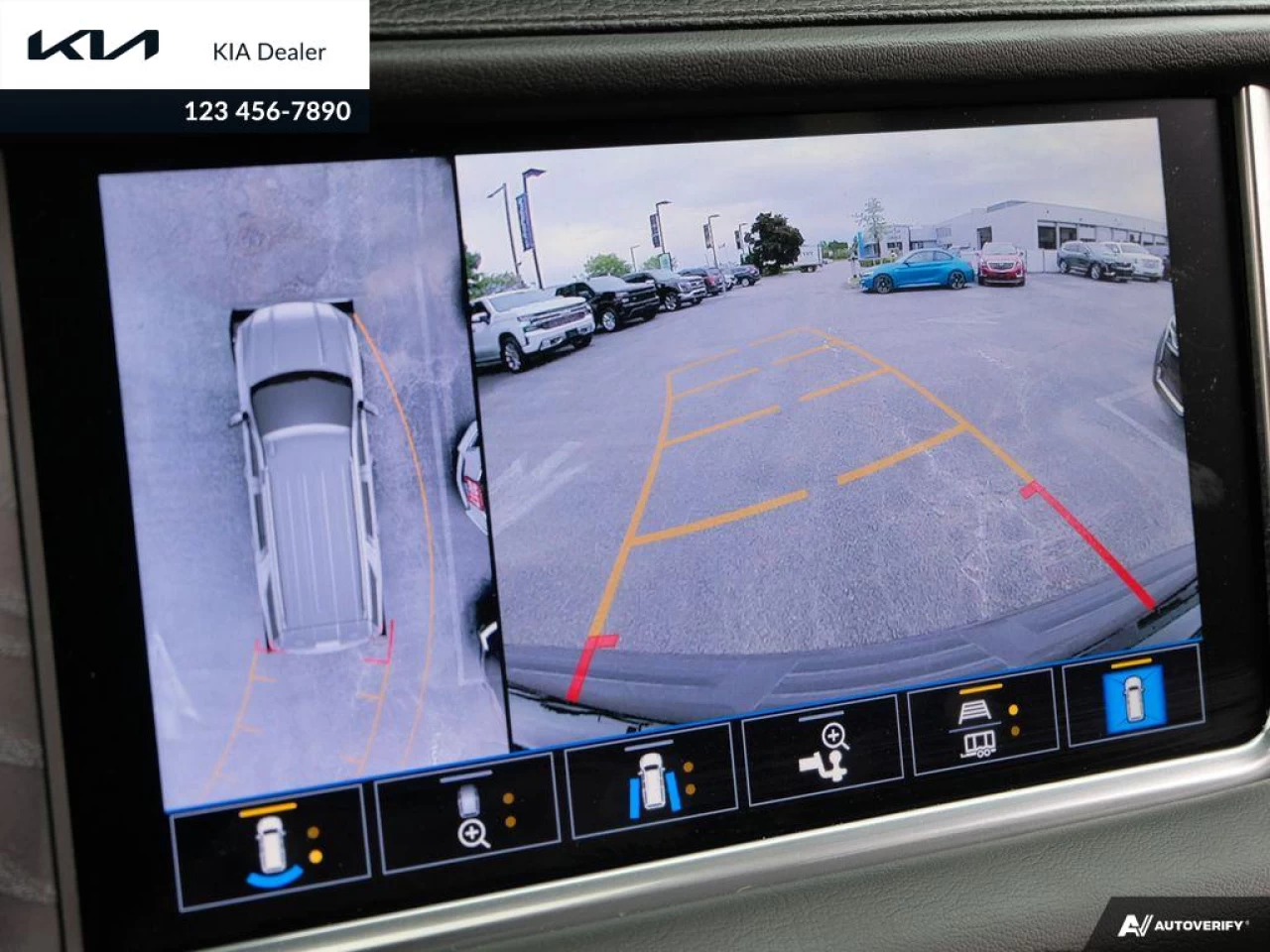 2021 GMC Yukon Denali Main Image