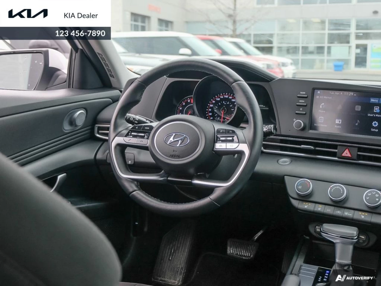 2022 Hyundai Elantra Preferred Image principale