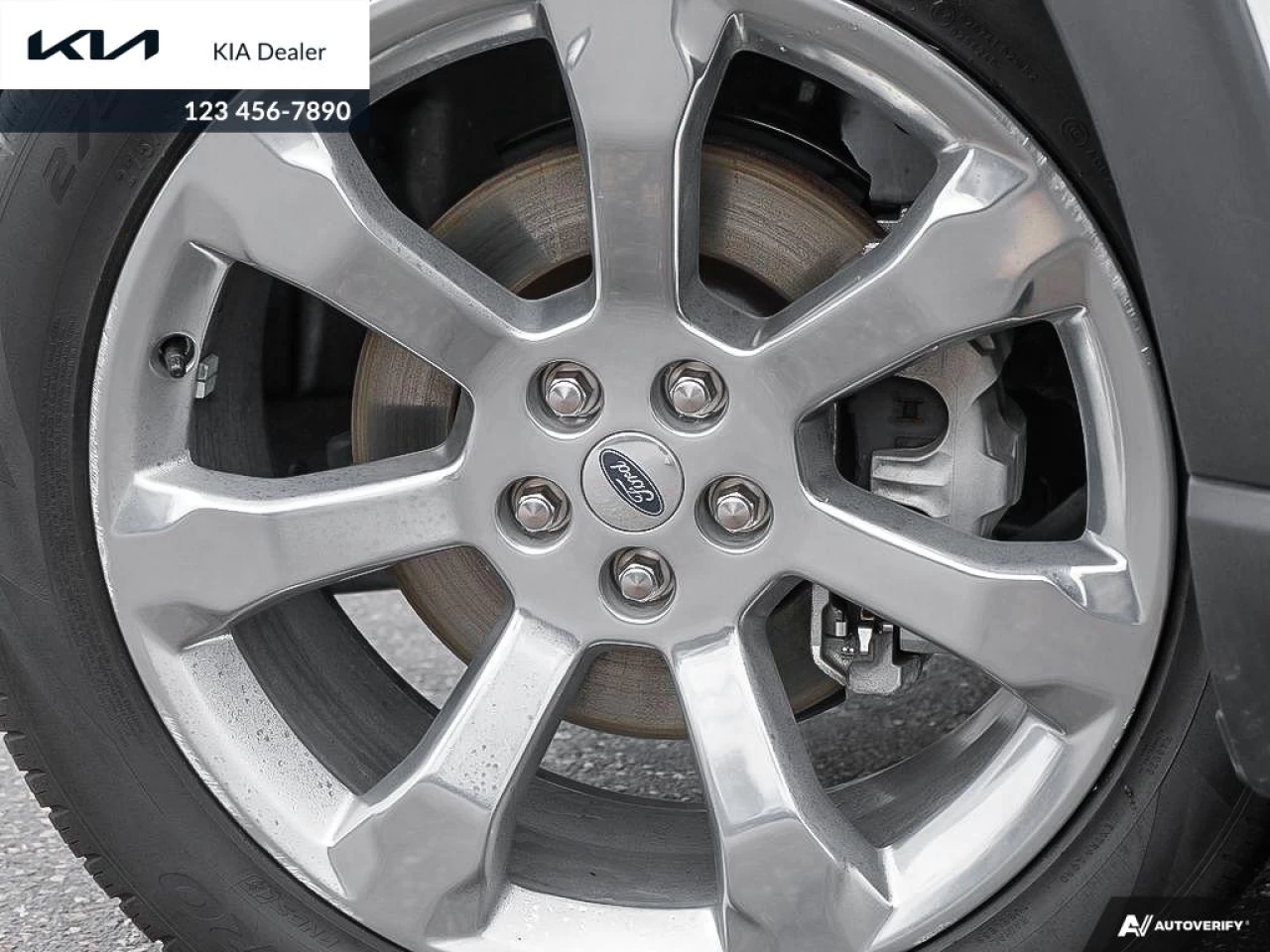 2020 Ford Explorer Platinum Main Image
