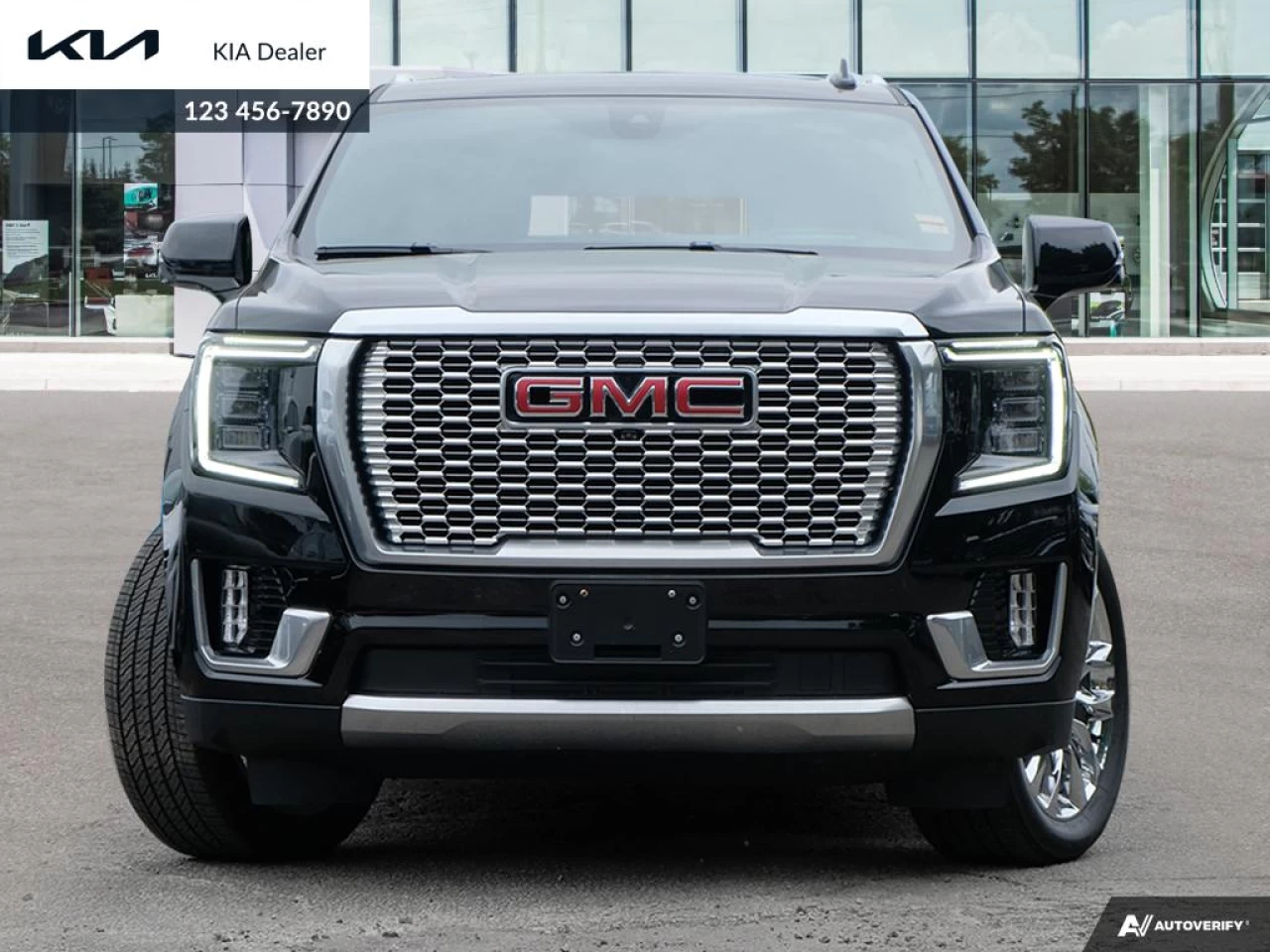 2021 GMC Yukon Denali Main Image