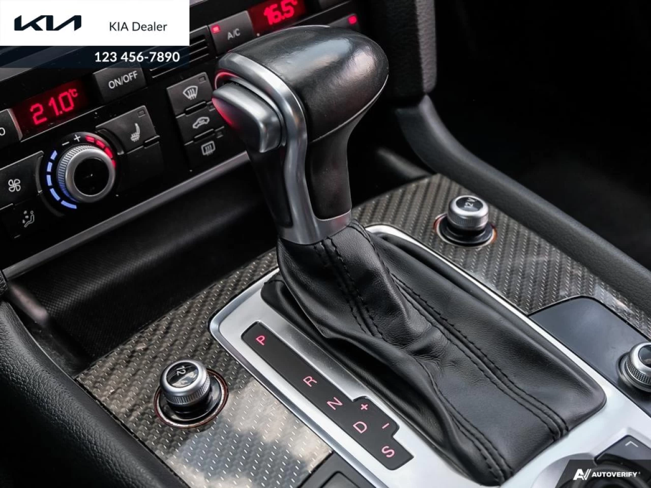 2015 Audi Q7 3.0L TDI Vorsprung Quattro Main Image