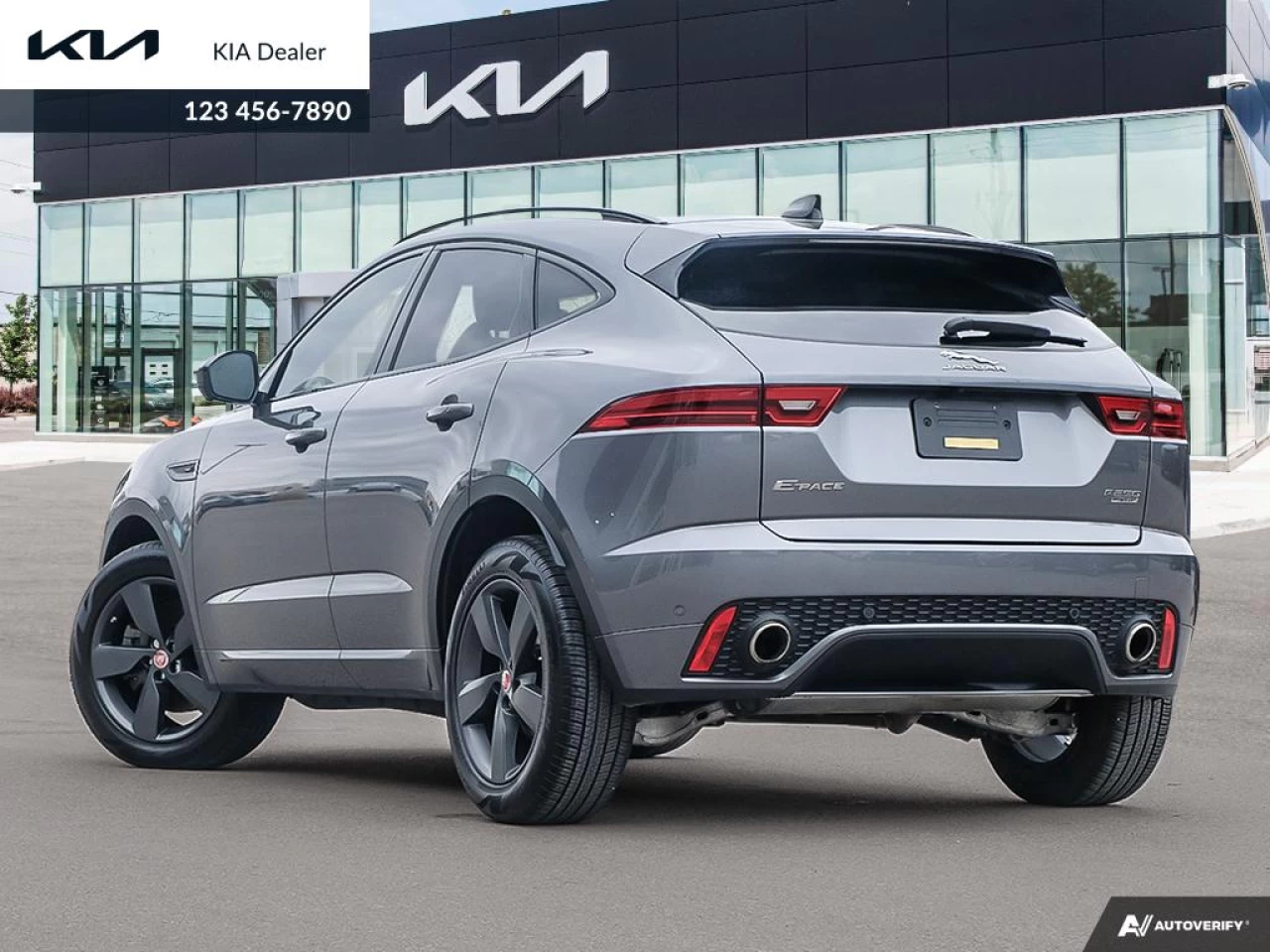 2020 Jaguar E-Pace Checkered Flag Image principale