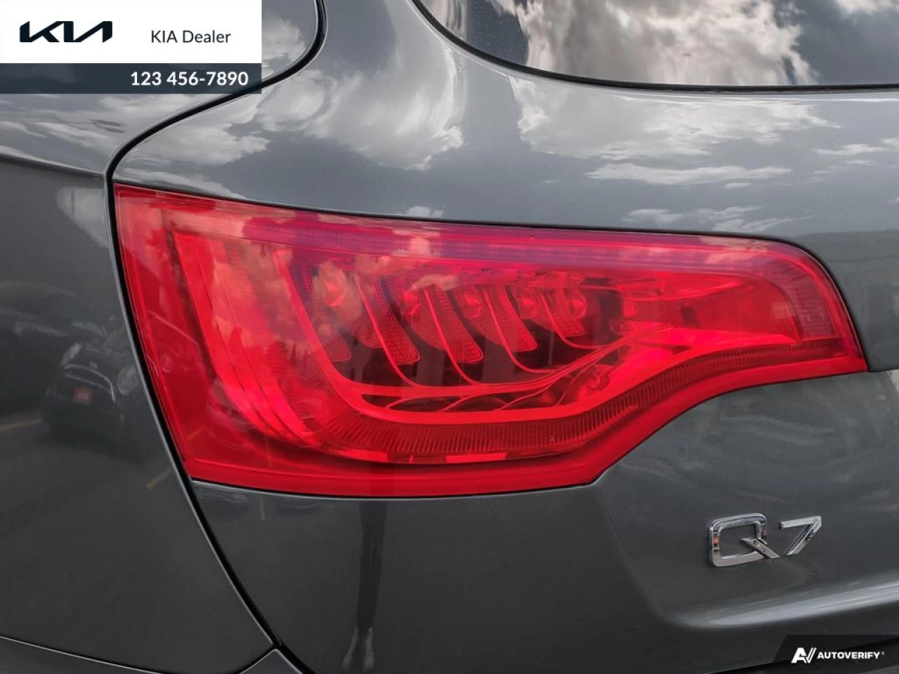 2015 Audi Q7 3.0L TDI Vorsprung Quattro Main Image