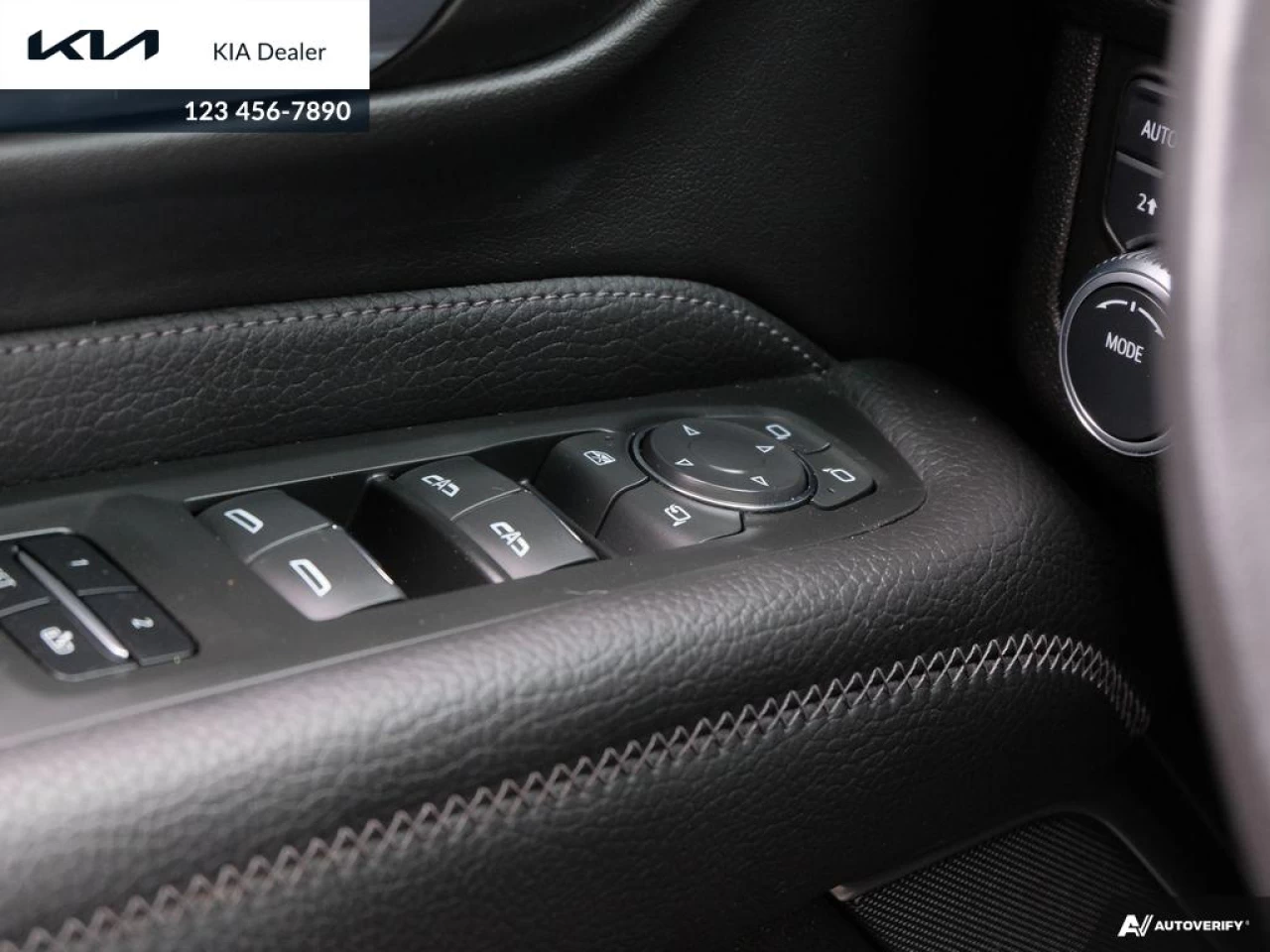 2021 GMC Yukon Denali Image principale