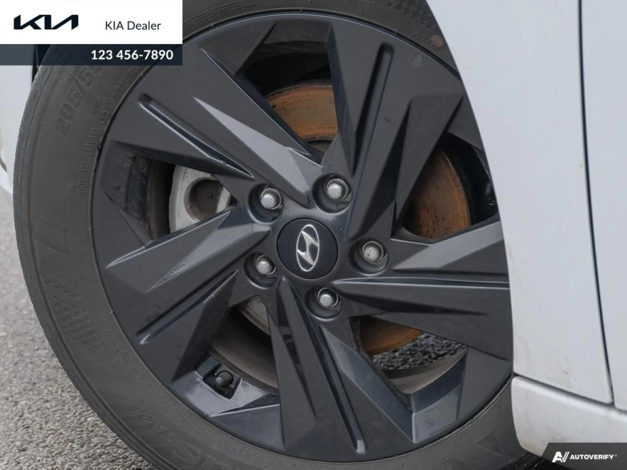 2022 Hyundai Elantra Preferred Image principale