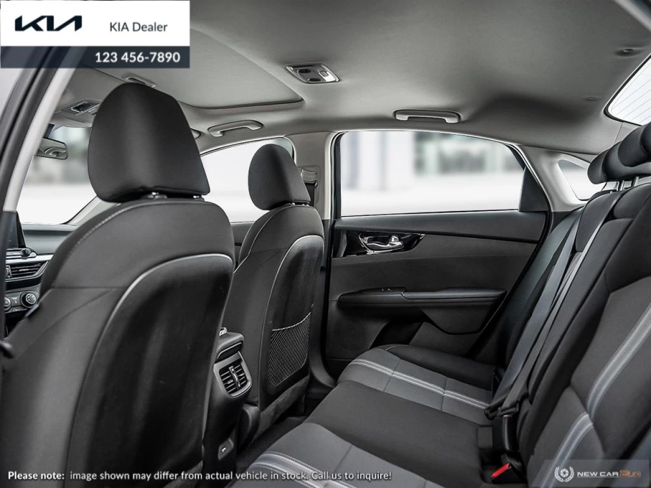 2023 Kia Forte EX Image principale
